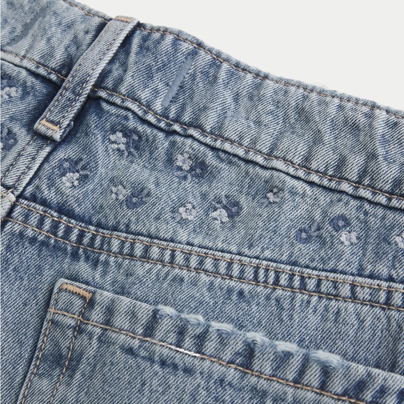 Hollister Low Rise Baggy Wide Leg Jeans Floral Waist US 29 tagged W25 - Picture 2 of 11